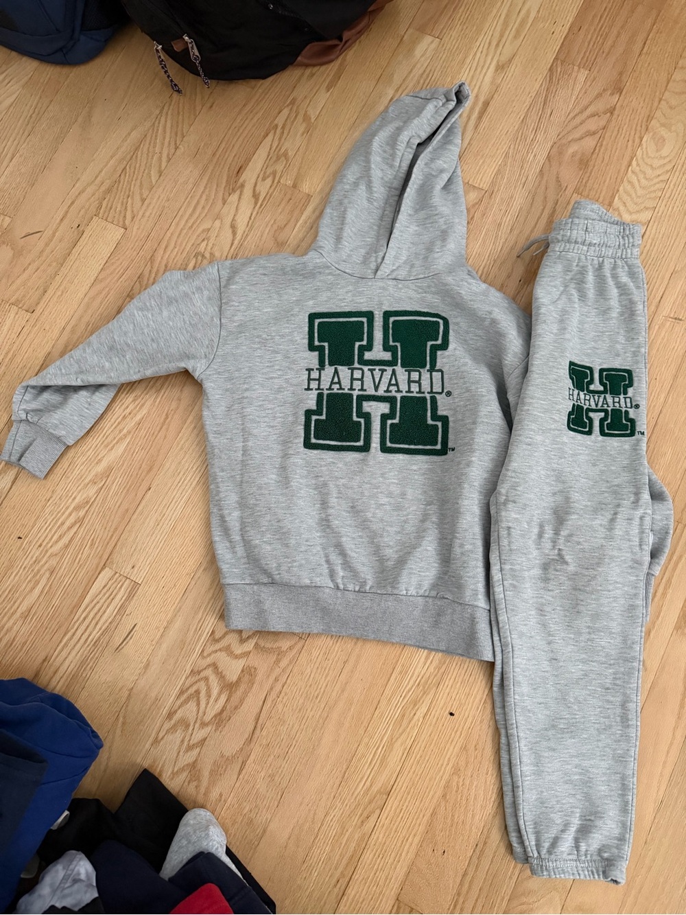 Harvard Gray Hoodie & Sweatpants Set with Green Lettering size 10-11 years